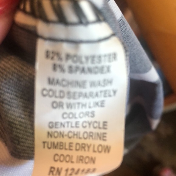 😎Great summer dress. Black & white size L, elastic around waist. Very light!! - Picture 3 of 3